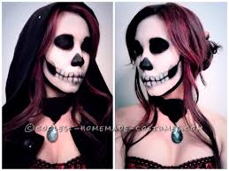 deceptively simple skull makeup makes