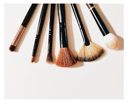 10 natural makeup brands you will love