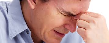 Clusterhoofdpijn is een zeer heftige hoofdpijn aan één kant van het hoofd, rond het oog. Alles Over Clusterhoofdpijn Alles Over Hoofdpijn