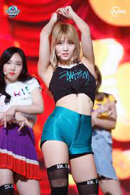 Here Are 11 Of TWICE Momo's Sexiest Outfits That ONCEs Can't Forget 
