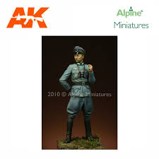 Alpine Miniatures German Infantry Officer 1 16