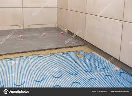ceramic tiles bathroom