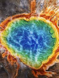 Rocas con indicios de vida primigenia El origen de las biomoléculas  complejas Sistemas hidrotermales, fuentes de vida De las mo