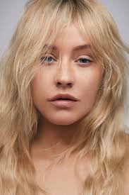 christina aguilera is unrecognisable as