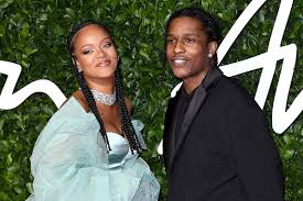 Asap rocky has finally confirmed relationship with everyone's favorite bad gal, rihanna. Mjrghddeo Evpm