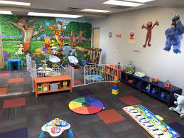 chicago gyms offering childcare for