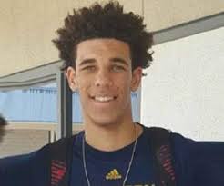 Now looking at pictures of him next to lonzo its clear than with shaved heads he is at east an inch taller. Lonzo Ball Birthday Age Height Details