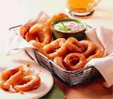 beer battered onion rings w cajun dipping sauce