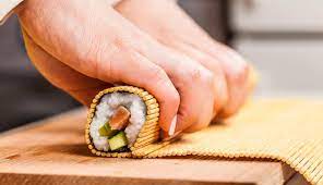 Best Sushi Making Kit 2021: 5+ Detailed Reviews – LPC