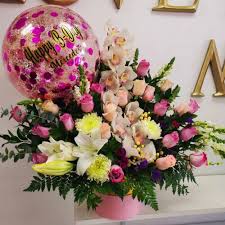 052 happy birthday flower arrangement