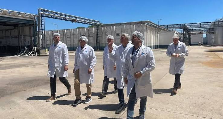 Volver a empezar: SanCor pone en marcha sus plantas luego de dos meses de bloqueos y se renueva la expectativa entre los trabajadores – Bichos de Campo