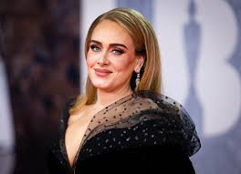 adele shows what 34 looks like with no