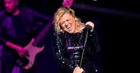 does-kelly-clarkson-have-a-relationship-with-her-father