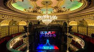 sondheim theatre london queen s