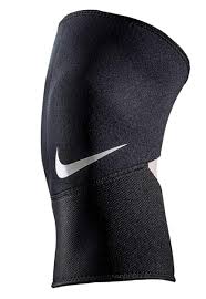 Nike Pro Closed Patella Knee Sleeve 2 0