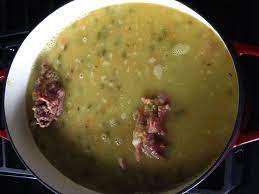 Green Pea And Beef Hock Soup gambar png