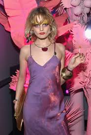 More characteristics of partial ais. Model Hanne Gaby Odiele Reveals She Is Intersex Hello
