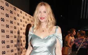 At times i even forget that i'm in a band, i'm so. Courtney Love Gets Emotional While Talking About Kurt Cobain And Their Secret Wedding Metalhead Zone