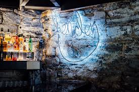 Expert recommended top 3 sports bars in montreal, qc. Montreal S Speakeasies Hidden Bars And Secret Cocktail Lounges Nuvo