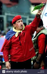 May 11, 2021 · estados unidos estaría llevando a cabo una revisión de su política de sanciones hacia venezuela con el fin de garantizar que estén en línea con sus objetivos y esperando ver pasos concretos del gobierno de nicolás maduro, dijo a bloomberg un funcionario de la administración de joe biden. El Presidente De Venezuela Hugo Chavez Vistiendo Su Boina Roja Iconico Sonrisas A Sus Partidarios En Un Mitin Politico En Caracas Venezuela Fotografia De Stock Alamy