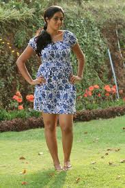 Beauty Galore HD : Actress Poorna Kasim Hot Shocking Appearance In Mini  Frock Skirt