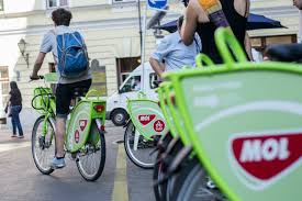 Érvényes bubi bérlettel a rövid utazások (30 percen belül minden alkalommal) változatlanul díjmentesek. Mol Bubi Budapest Bike Program Launches Today Hungary Today