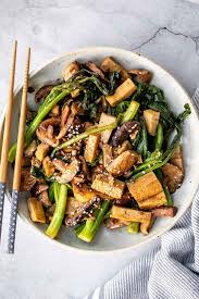 tofu and mushroom stir fry ahead of thyme