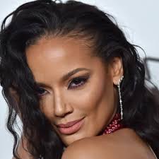 Select from premium selita ebanks of the highest quality. Selita Ebanks Is Taking On Clean Beauty And Skin Bleaching Essence
