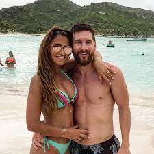 Check out the latest pictures, photos and images of antonella roccuzzo. Euros Tweet Op Twitter Antonella Roccuzzo And Lionel Messi Celebrate Their Honeymoon In The Caribbean