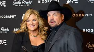 Little did he know that that woman, sandy mahl, would become his wife just a couple of years later. Hat Trisha Yearwood Ein Hoheres Vermogen Als Garth Brooks News24viral