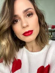 red lipsticks under 20