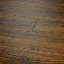 luxury vinyl plank flooring cleaning