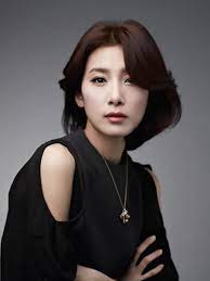 Kim Seo-hyeong - Biography - IMDb
