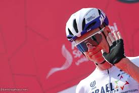 Chris froome sat out on the final climb of the day, dropping out of general classification contention. Watch Chris Froome On Early Race Results It S Tough Getting Kicked Road Bike Action