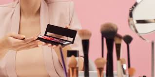 makeup consultant appiceship level