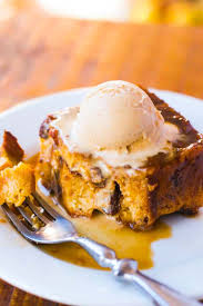 caramelized panettone bread pudding