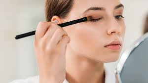 Applying eyeliner is a little bit tricky, but with a little bit of practice, you can easily use it. How To Apply Eyeshadow Using 3 Different Shades L Oreal Paris