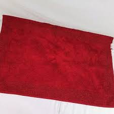 solid border bath rug 20x32 red nwot