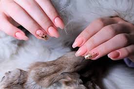 33 stunning gold foil nail designs to