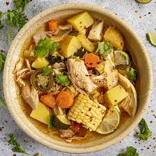 caldo de pollo mexican en soup