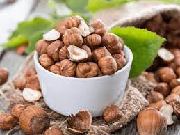 health benefits of hazelnuts for skin