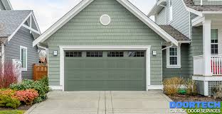 how to pick a garage door color that