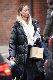 lauren pope out for christmas ping