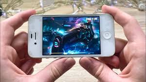 iphone 4s 10 year old iphone gaming