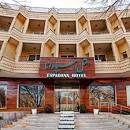 Image result for ‫هتل های 4 ستاره اصفهان‬‎