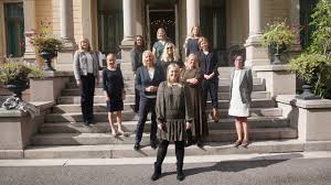 Fra 2020 er hun andre nestleder i høyre. Kvinnelige Toppledere Samlet Hos Tina Bru Energi Norge Forside