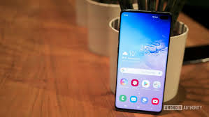galaxy s10 wallpapers are here grab