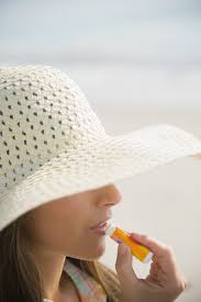 how to heal sunburned lips fast best