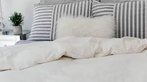how to wash a down comforter or duvet