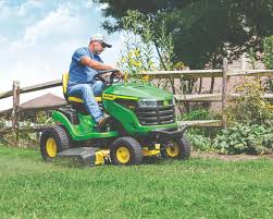 john deere garden tractor in